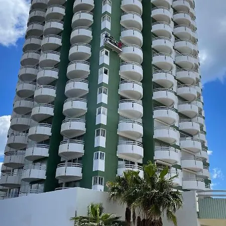 Seaview, Workspace, Pools, 150m To *